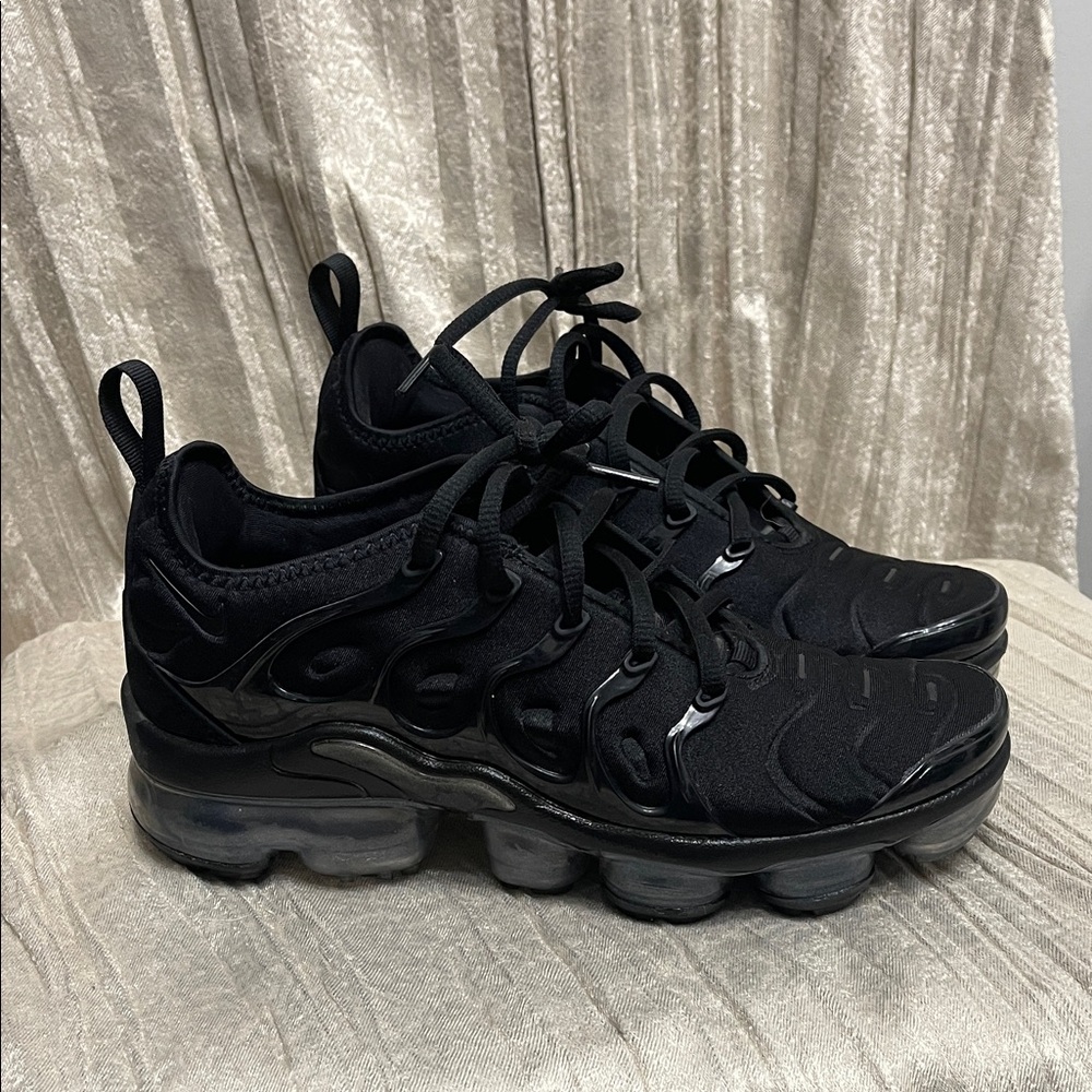 Nike Women’s Vapormax Plus